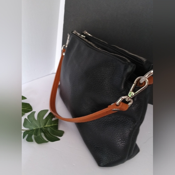 Valentina Black Leather Purse with Shoulder Strap